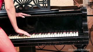 Tomina Steel Gets Assfucked