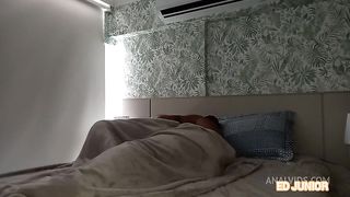 ED JUNIOR ACORDANDO E FODENDO UMA GAUCHA NO PELO