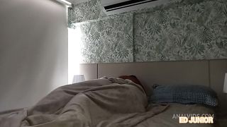 ED JUNIOR ACORDANDO E FODENDO UMA GAUCHA NO PELO