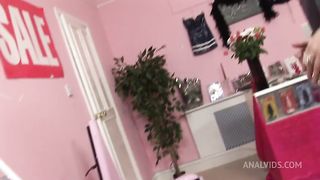 Ruby Reds Has Anal With The Booty Hunter