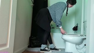 COLLEGE GIRL WEDNESDAY ADDAMS PEEING [VOYEUR] SAGE ELDRITCH