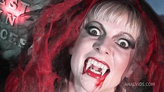 Tyler Faith And Foxy Are Very Hungry