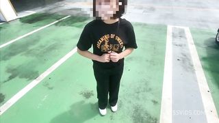 大◯生彼女と2人のエッチするシーツを買いにドンキに行ってスタバデート。最後は激しくえっちする大◯生カップル。