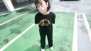 大◯生彼女と2人のエッチするシーツを買いにドンキに行ってスタバデート。最後は激しくえっちする大◯生カップル。