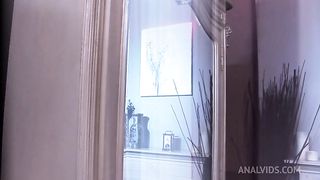 Luna Luxx Licks Victoria Rose's Clit While She Is Getting Ass Fucked