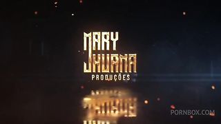 Pedi para meu namorado filmar eu brincando com meu cuzinho ele nao aguentou e fudeu minha buceta - Mary Jhuana