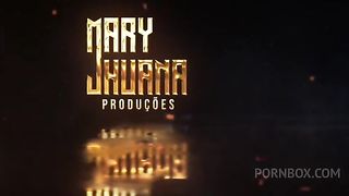 Pedi para meu namorado filmar eu brincando com meu cuzinho ele nao aguentou e fudeu minha buceta - Mary Jhuana