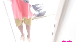 She got the delivery guy's cum in her ass - 0% pussy