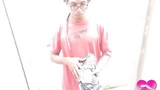 She got the delivery guy's cum in her ass - 0% pussy