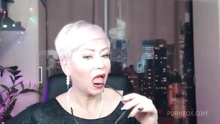 My wife is a whore! I spread her legs in front of the whole world and my slut obediently sucks my dick in front of you!