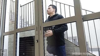 Eu fui pedir acucar, e levei um cha de buceta da vizinha gostosa Bruna Black