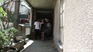 HOLLYBOULE - Francine a pretty cougar does her first gangbang