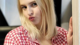 Real Life Porno 19: Special Part 1: Kristy Water.