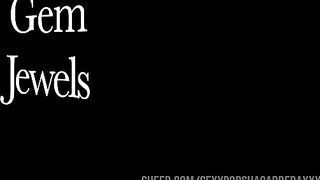 Gem the Jewels and Porsha Carrera lick each other