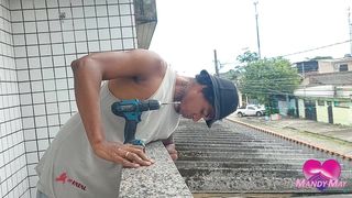 Contractor cummed twice in her ass, she wiggled until she milked