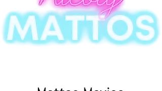 Fui no cinema porno do centro da cidade levar porra dos punheteiros