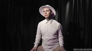 COSPLAY BOY AT WHITE DRESS PLAY FETISH GAME