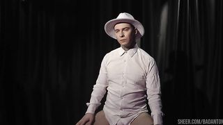 COSPLAY BOY AT WHITE DRESS PLAY FETISH GAME