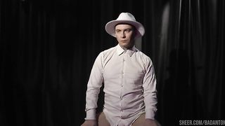 COSPLAY BOY AT WHITE DRESS PLAY FETISH GAME