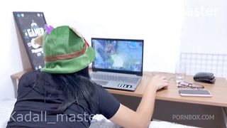 Namorado Nerd nao deixa namorada jogar e grava o sexo - Wine Flame