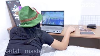 Namorado Nerd nao deixa namorada jogar e grava o sexo - Wine Flame