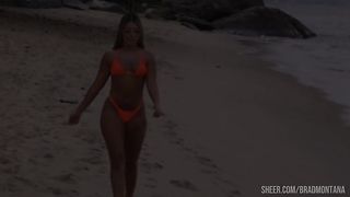 Perva praiana foi na casa do dotado pra foder 100% Anal no pelo - May Akemi