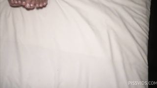 Tin◯erで知り合った1年えっちしてない性欲が溜まった女子大◯生と近所のコンビニで待ち合わせしてそのままホテルに向かって、、