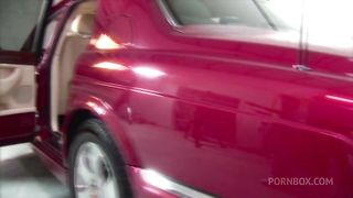 Dude Keeps His Shirt And Tie On While Fucking Woman In And On Car