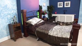 Rich Lady Squirts Becuase Her Butler Fucks Her So Well