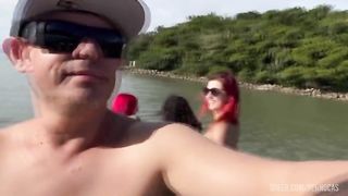 Suruba no barco com as ruivas e a morena