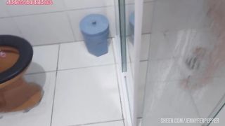 jennyfer no banho fica mas gostosa