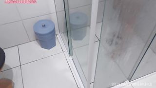 jennyfer no banho fica mas gostosa