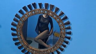 CURVY GF TEASES IN BED - FULL BODY FOCUS.