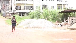 A meeting and public fuck in threesome in the middle of the crossroads in Yaounde in Cameroon with a beautiful girl and two well-muscled and hung guy and big public cock on African Street thug