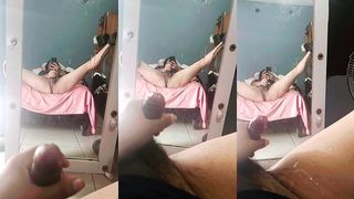 ME MASTURBO HASTA VENIRME BIEN RICO