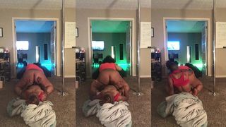 RIDING WHILE I PLAY WITH HER ASS FROM BEHIND