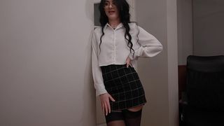 OFFICE STRESS RELIEF — SECRETARY GIVES BOSS EROTIC MASSAGE & BLOWJOB