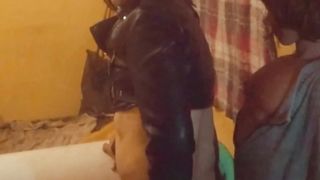 NICKI QUIERE MAS MASAJES PROSTATICOS