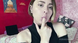Teen banged by fuck machine