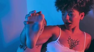 MY FEET LOVE ATTENTION