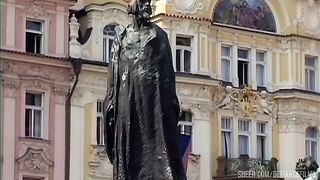 Federica Enjoys Anal Pounding At The Gym