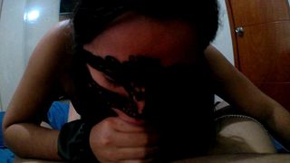 ME ENCUENTRAN VIENDO VIDEOS Y MADRASTRA ME AYUDA A ACABAR Y COGER RICO