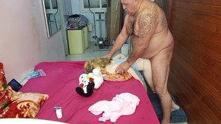 NOVINHA TAVA COM VONTADE DE FAZER BOM SEXO