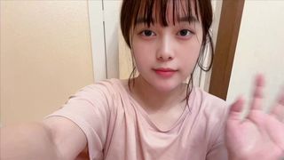 ジム帰りの臭いおまんこを触ってオナニーするおまんこの毛がボーボーな女子大生。