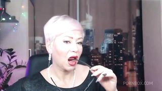 The war is going on, but my heroic whore-wife is still fucking in private with the first comers))