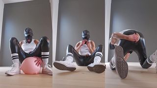 HORNY SCALLY LEATHER SNEAKERS LAD ON PP FUCKED AND RIDE BY TWO DILDOS
