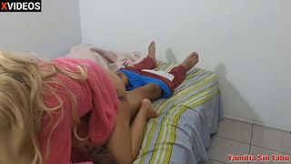 MADRASTRA GOLOSA TIENE SEXO CON HIJASTRO A MEDIA NOCHE MADRASTRA FETICHE SEXO HIJASTRO MADRASTRA GOLOSA TIENE SEXO CON HIJASTRO A MEDIA NOCHE MADRASTRA FETICHE SEXO HIJASTRO