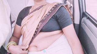 BEAUTIFUL SRAEE CALL GIRL CAR SEX TELUGU DIRTY TALKS.
