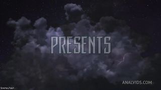 Kinky Brunette Sinn Sage Uses Her Nipples To Rubb Annabelle Lee's Pussy!