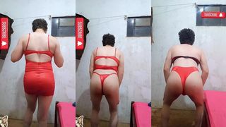 REBOLANDO DE SUTIA E CALCINHA